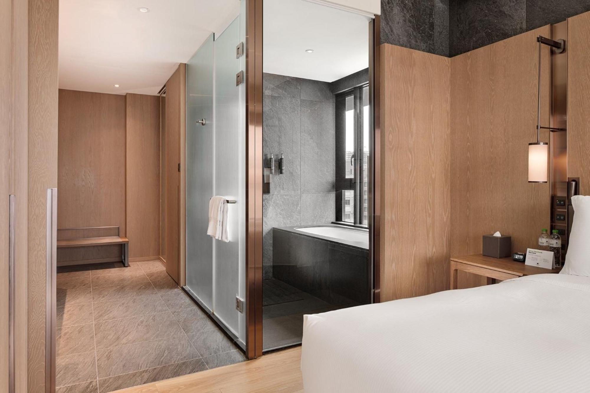 Doubletree By Hilton Taipei Zhongshan Buitenkant foto