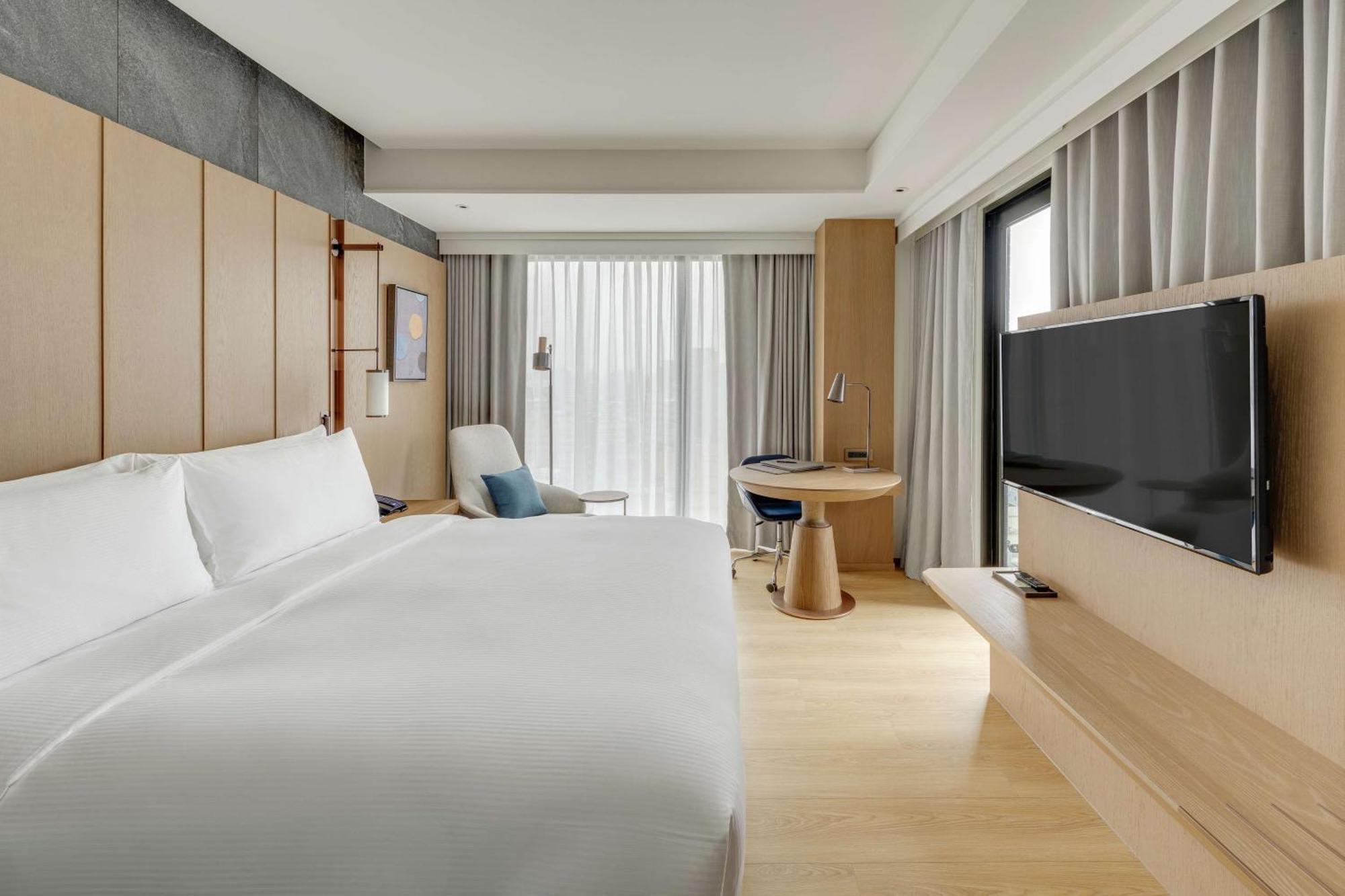 Doubletree By Hilton Taipei Zhongshan Buitenkant foto